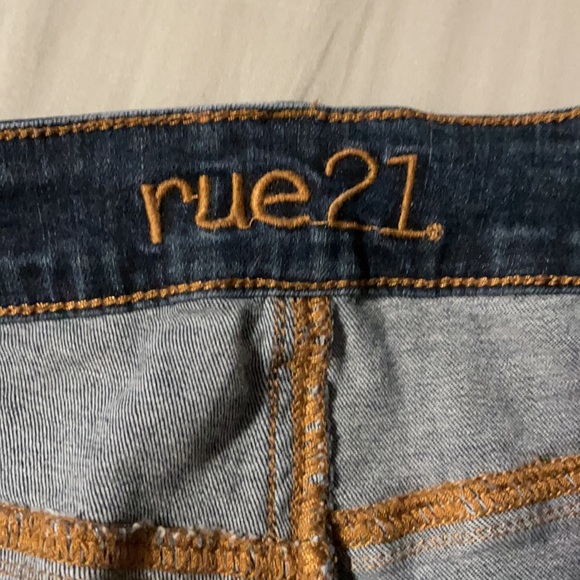 Ripped jeans - Picture 3 of 4